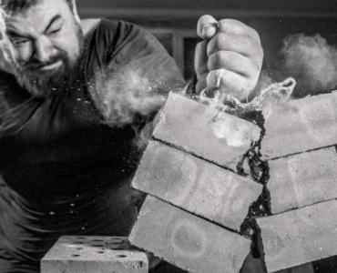 Męska energia pod lupą: biodostępny testosteron — jakie badania wykonać i jak czytać wyniki