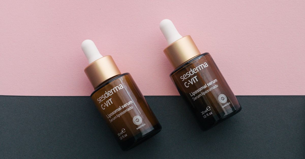 W duecie im do twarzy: synergia witamin E i F w serum, które odbudowuje barierę i przywraca blask