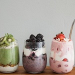 Maca w szklance: 7 pysznych smoothie wspierających naturalną równowagę hormonalną