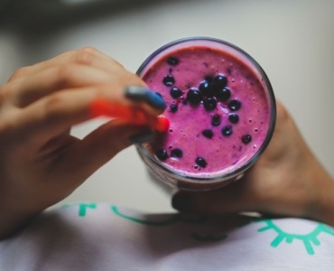 Pyszny reset jelit: menu, które wspiera detoks i naturalne enzymy trawienne